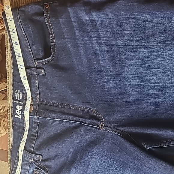 Lee Straight Leg Jeans - Picture 6 of 11